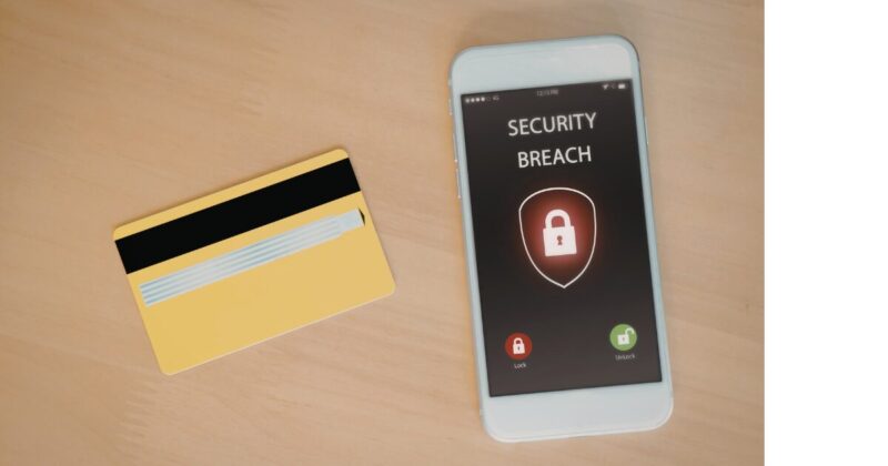 セキュリティの脆弱性が発見されたスマホの画像